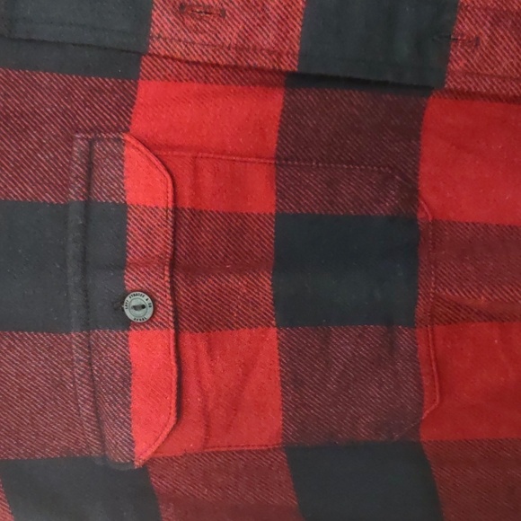 NWT HAS DEFECT LEVI'S RED AND BLACK BARSTOW WESTERN FLANNEL SHIRT XXL - Picture 6 of 16